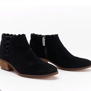 Vince Camuto Black Suede Boots Size 8
